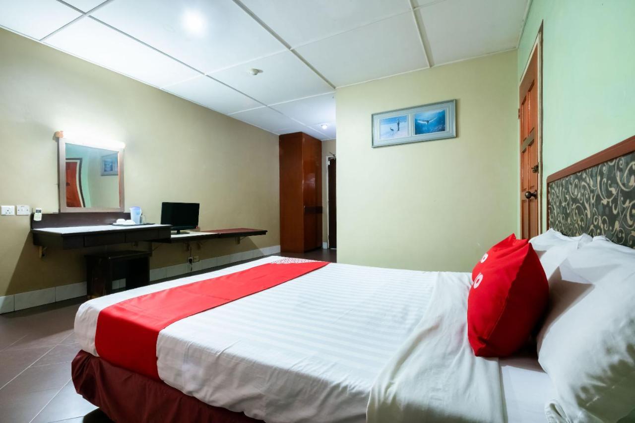 Oyo 89997 Kurnia Hotel Tawau Extérieur photo