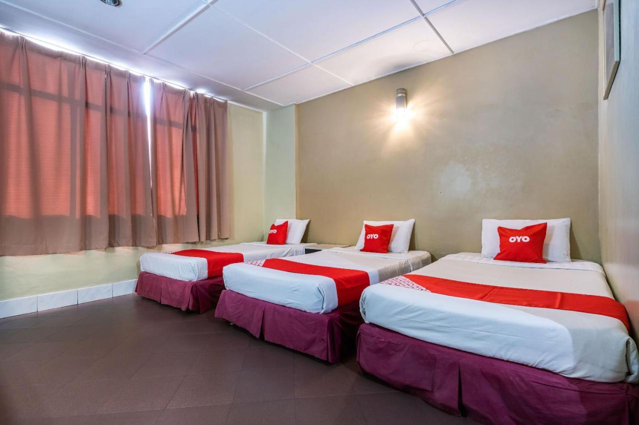 Oyo 89997 Kurnia Hotel Tawau Extérieur photo