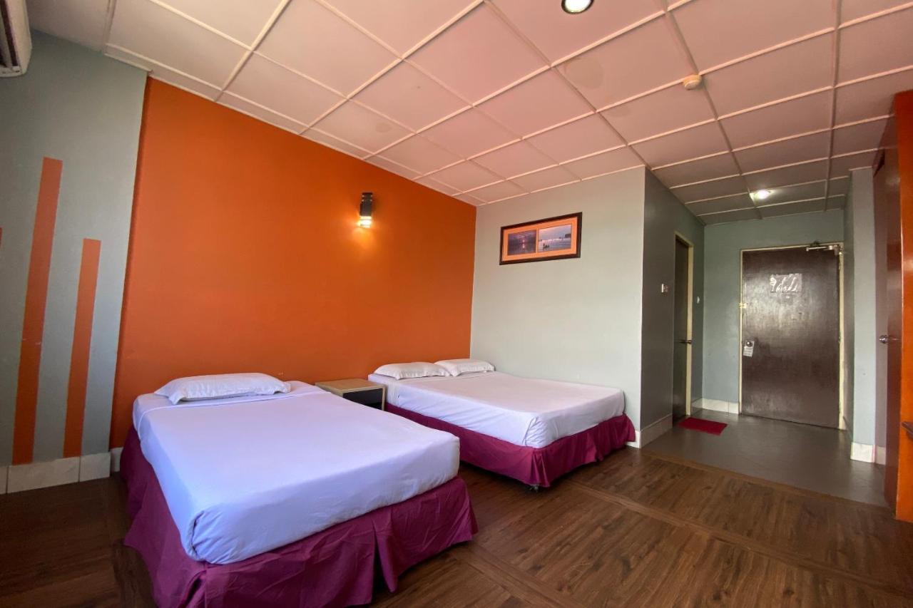 Oyo 89997 Kurnia Hotel Tawau Extérieur photo